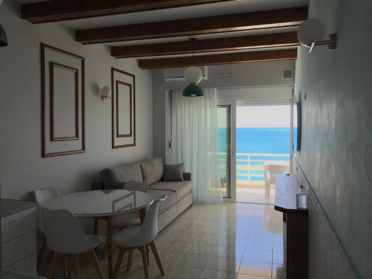 Skizenas Waterfront Apartments Haraki Exteriör bild