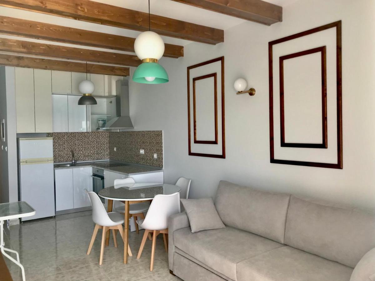 Skizenas Waterfront Apartments Haraki Exteriör bild