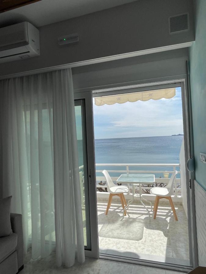 Skizenas Waterfront Apartments Haraki Exteriör bild